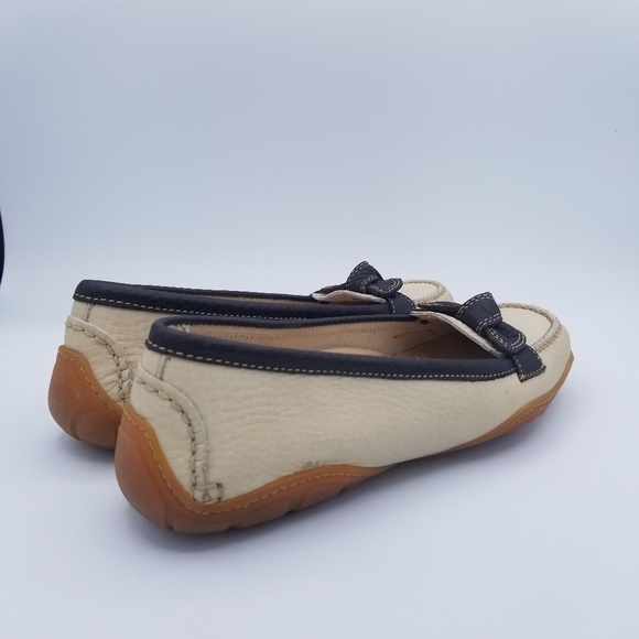 L.L. Bean Pebbled Leather Tan Bow Loafers size 7.5 - Picture 11 of 15